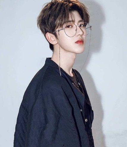 蔡徐坤网红爆料事件视频,揭秘背后真相  第2张