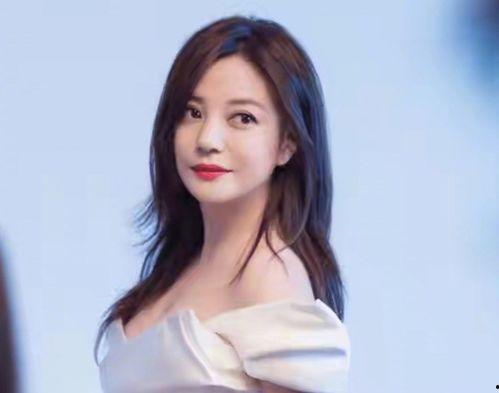 赵薇爆料最新消息,揭秘娱乐圈惊人内幕  第1张